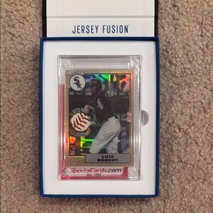 Topps Chrome Luis Robert 2024 Jersey Fusion Patch
